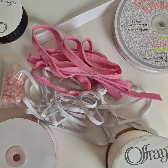 Sewing Bundle - Ribbon and Buttons - Picture 5 of 12
